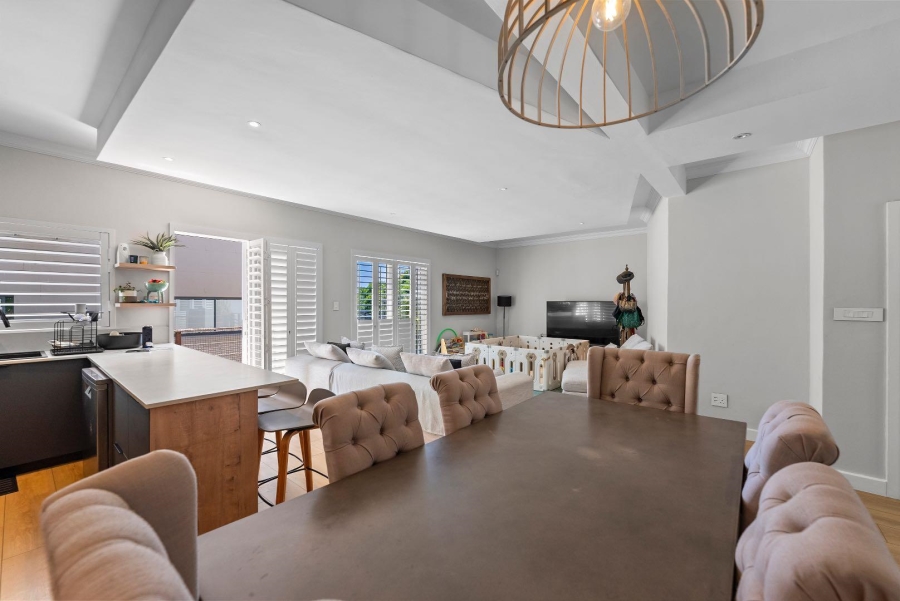 4 Bedroom Property for Sale in Sea Point Western Cape